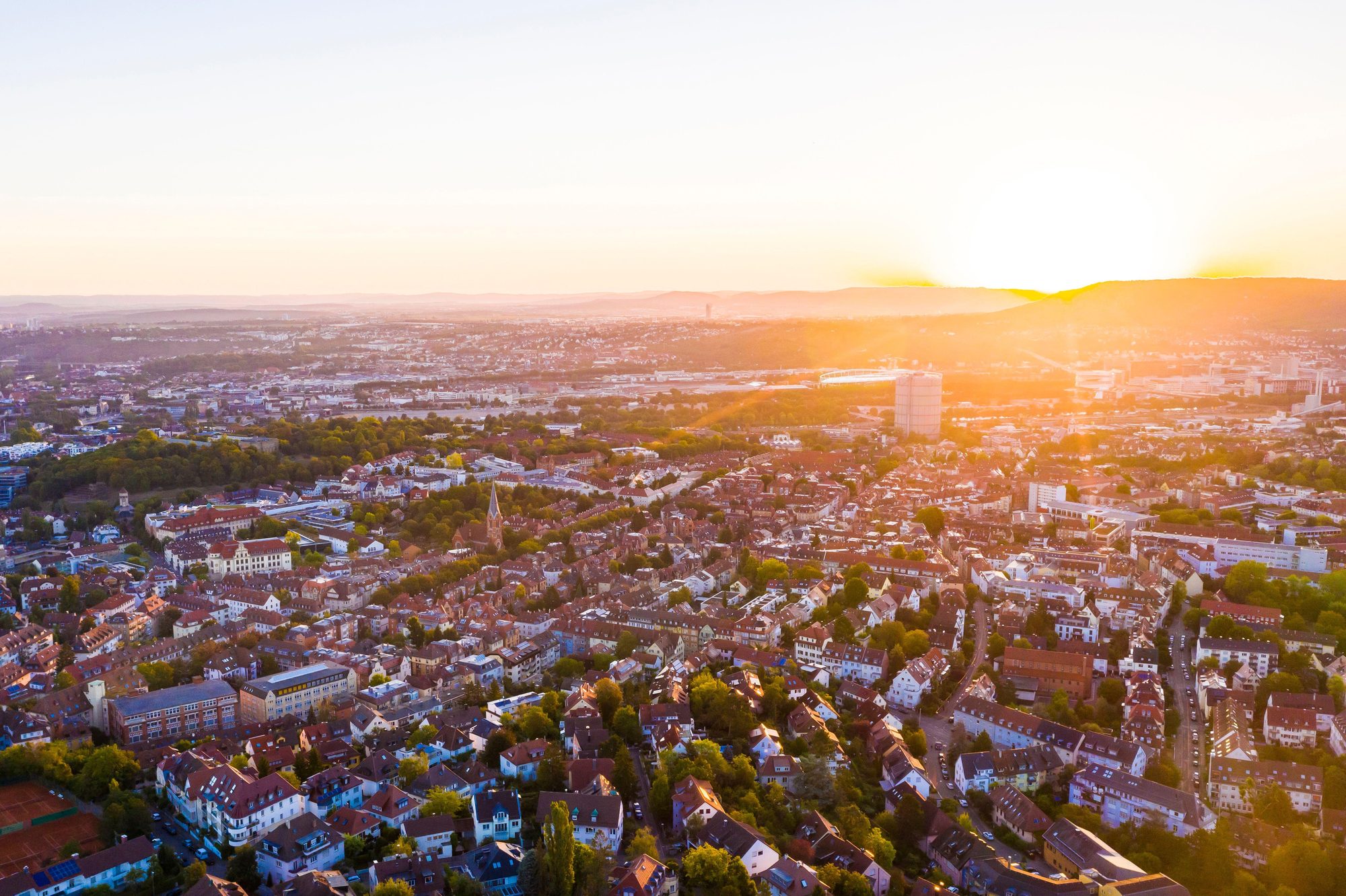 Luftaufnahme Stuttgart bei Sonnenuntergang